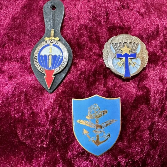 French Badges 1